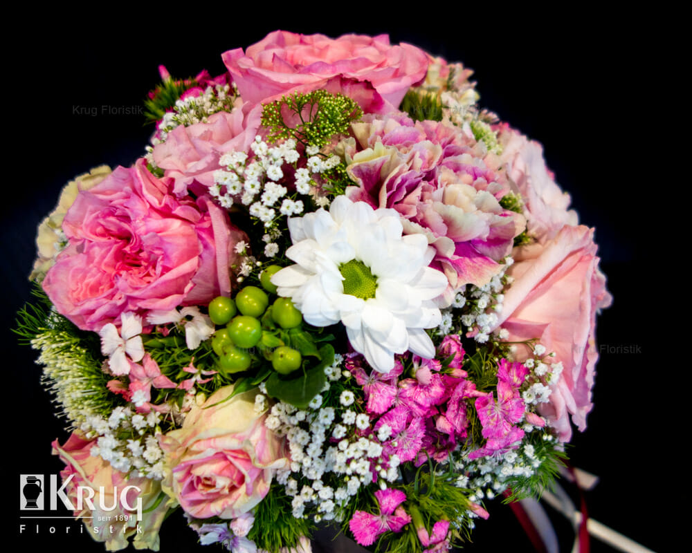 rosa Vintage Brautstrauß mit Rosen, Schleierkraut