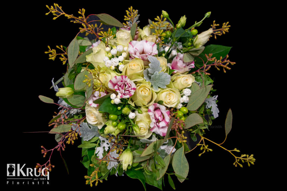 großer Hochzeits-Strauß mit Eukalypthus, weißen und rosanen Blumen