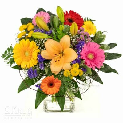 großer bunter Blumenstauß mit Lilie, Gerbera und Schleierkraut